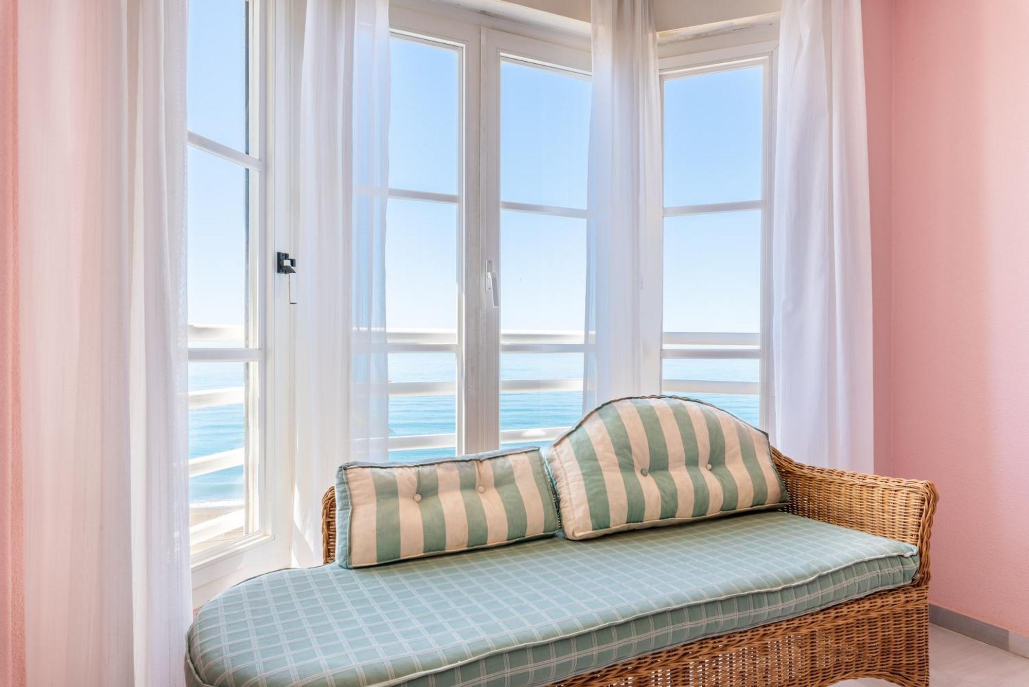 Wintowinrentals 1ª Linea De Playa, Parking Y Wifi 린콘데라빅토리아 외부 사진